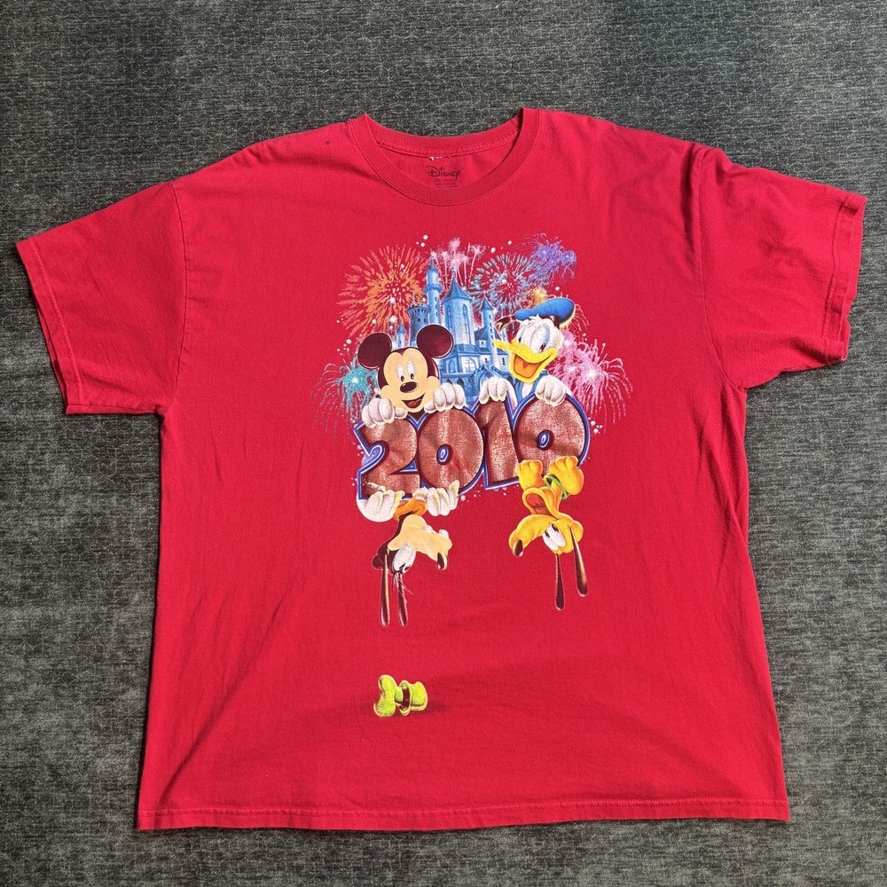 Disney 2010 Mickey Mouse Donald Duck Pluto Castle Fireworks Red T-Shirt 2XL